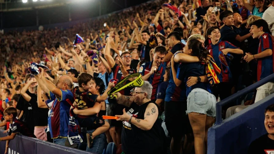 Poniżej przedstawiam statystyki, kursy i typy przedmeczowe dotyczące starcia Levante &ndash; Osasuna. Mecz odbędzie się w rozgrywkach La Liga w piątek 8 maja 2026 roku o godzinie 21:00. Levante prezentuje na własnym stadionie solidną serię &ndash; trzy ostatnie domowe spotkania [&hellip;]