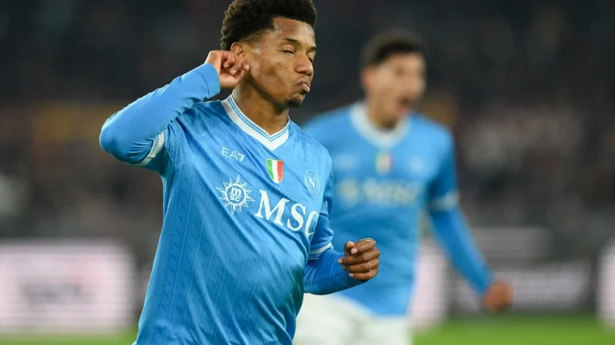 Prezentujemy oceny piłkarzy po meczu Napoli &ndash; Cremonese. Możecie sprawdzić, kto zagrał najlepiej, a kto otrzymał najniższe oceny. Mecz rozegrano w piątek 24.04.2026 o 20:45 i zakończył się wynikiem 4:0. Napoli &ndash; Cremonese oceny piłkarzy Najwyższe oceny po spotkaniu otrzymali [&hellip;]