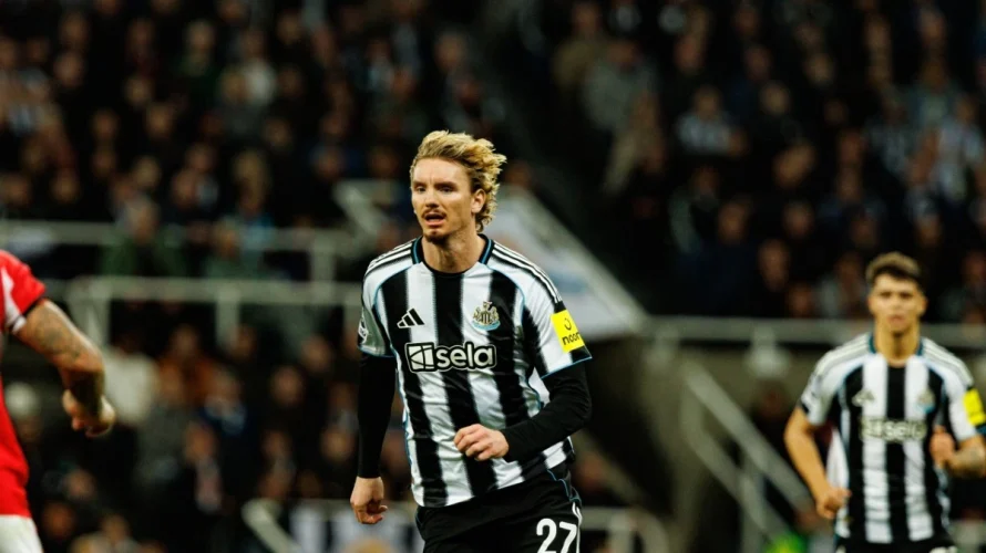 W skr&oacute;cie meczu Newcastle United &ndash; Bournemouth prezentujemy wideo, w kt&oacute;rym można obejrzeć gole, najciekawsze akcje i najlepsze okazje bramkowe z tego spotkania. Mecz Newcastle United &ndash; Bournemouth został rozegrany w sobotę 18.04.2026 o 16:00. Spotkanie zakończyło się wynikiem 1:2 [&hellip;]
