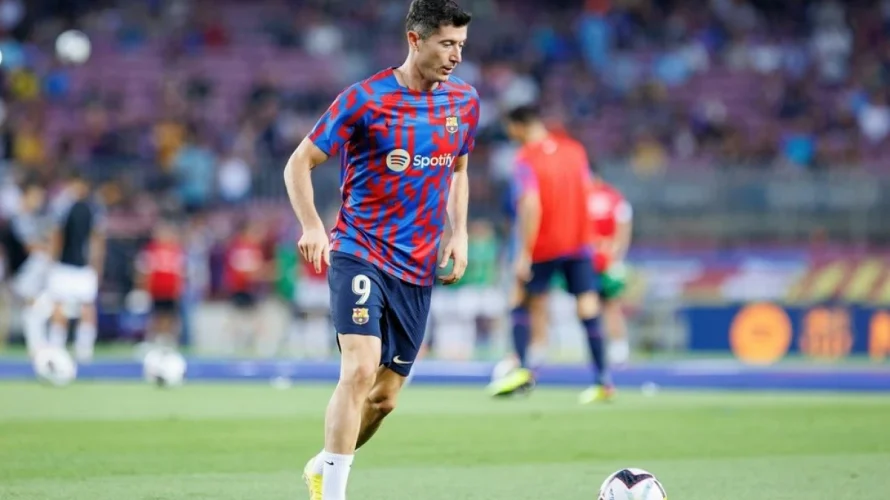 Przedstawiamy skr&oacute;t meczu Espanyol &ndash; FC Barcelona, w kt&oacute;rym można zobaczyć gole, najciekawsze akcje oraz najlepsze okazje bramkowe z tego spotkania. Spotkanie Espanyol &ndash; FC Barcelona odbyło się w sobotę 3 stycznia 2026 roku o godzinie 21:00 na stadionie RCDE [&hellip;]