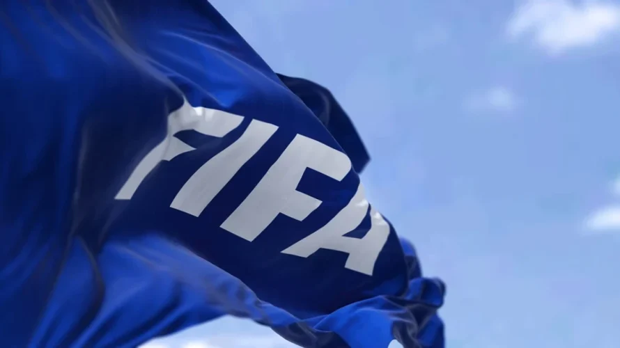 FIFA prowadzi rozmowy z narodowymi federacjami w sprawie zwiększenia puli nagr&oacute;d dla wszystkich 48 drużyn, kt&oacute;re wystąpią na Mistrzostwach Świata 2026 rozgrywanych w Stanach Zjednoczonych, Kanadzie i Meksyku. Propozycja ma zostać zatwierdzona na posiedzeniu Rady FIFA we wtorek przed 76. [&hellip;]