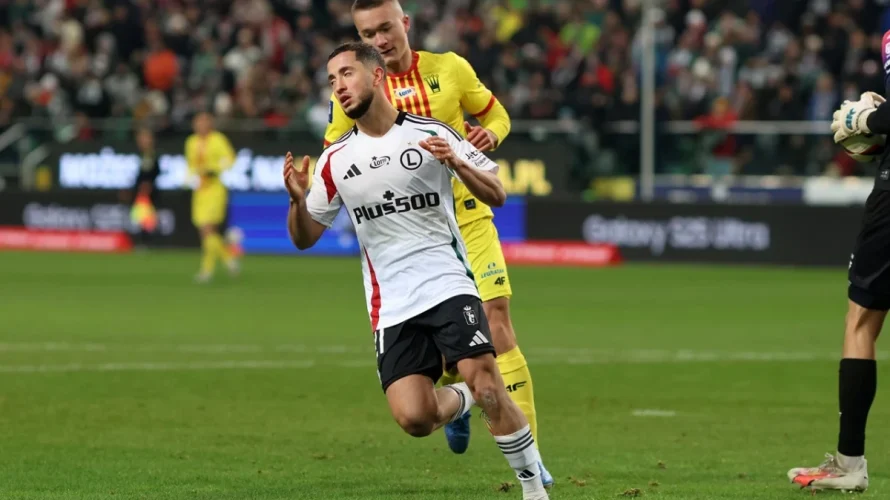 Przedstawiamy skr&oacute;t wideo meczu Legia Warszawa &ndash; Widzew Ł&oacute;dź, w kt&oacute;rym można obejrzeć jedynego gola, najciekawsze akcje i najlepsze okazje bramkowe. Mecz Legia Warszawa &ndash; Widzew Ł&oacute;dź został rozegrany w piątek 1 maja 2026 o 20:30. Spotkanie zakończyło się wynikiem [&hellip;]