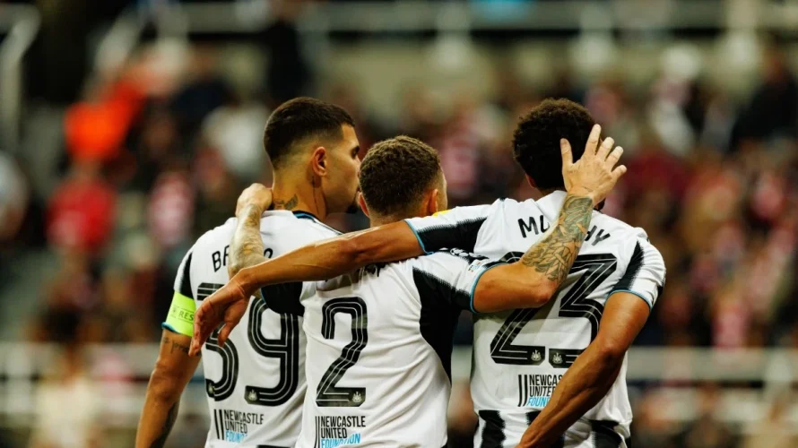 Przedstawiamy przewidywane składy na mecz Chelsea &ndash; Newcastle. Spotkanie odbędzie się na stadionie Stamford Bridge (Londyn) w sobotę 14 marca 2026 o godzinie 18:30. Chelsea &ndash; Newcastle przewidywane jedenastki na mecz Chelsea: Przewidywany skład: Filip J&ouml;rgensen, Trevoh Chalobah, Wesley Fofana, [&hellip;]