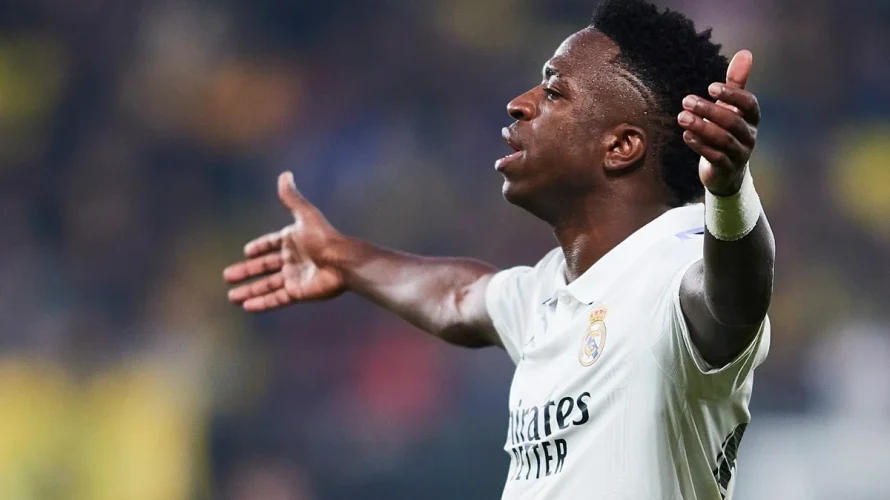 Poniżej przedstawiam statystyki, kursy i inne informacje przed meczem Espanyol &ndash; Real Madryt w rozgrywkach La Liga. Spotkanie odbędzie się w niedzielę 3 maja 2026 roku o godzinie 21:00. Espanyol w ostatnich występach w roli gospodarza wypada niestabilnie defensywnie, tracąc [&hellip;]