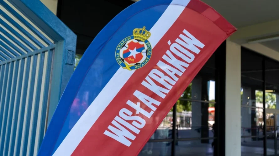 Mecz Wisła Krak&oacute;w &ndash; Chrobry Głog&oacute;w to spotkanie 32. kolejki 1. Ligi Polskiej, kt&oacute;re odbędzie się dziś wieczorem. W tekście znajdziesz informacje o meczu, w tym gdzie oglądać transmisję TV i transmisję online oraz jak skorzystać ze streamu. Kiedy i [&hellip;]