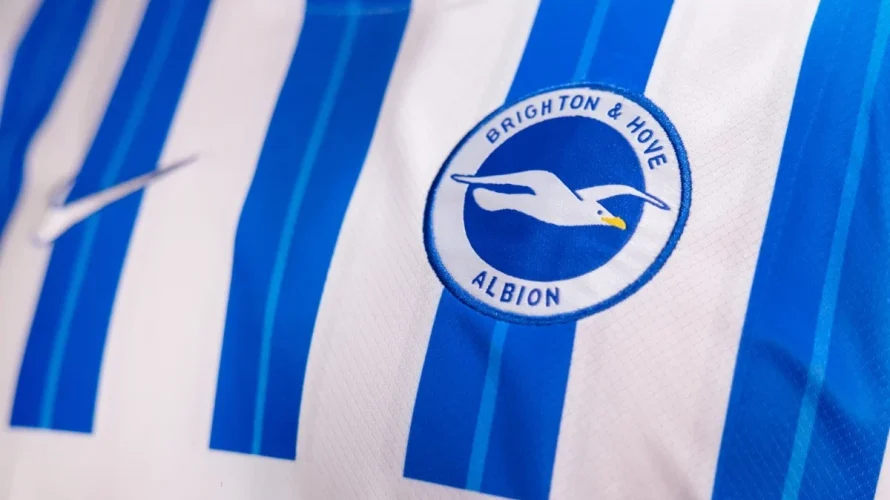 Przedstawiam oceny piłkarzy po meczu Brighton &ndash; Chelsea, w kt&oacute;rym przeanalizujemy, kto wyr&oacute;żnił się na boisku, a kto zebrał najsłabsze noty. Spotkanie odbyło się we wtorek 21 kwietnia 2026 roku na stadionie Amex Stadium i zakończyło się wynikiem 3:0 dla [&hellip;]