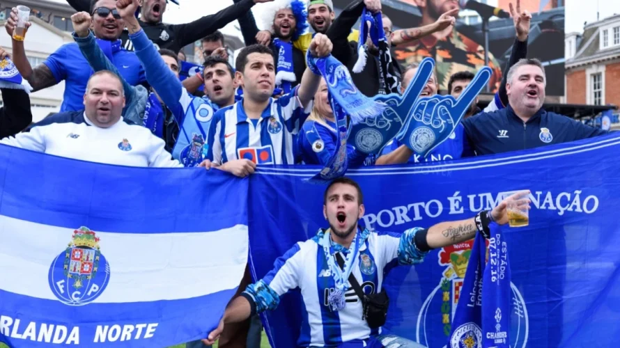 Poniżej przedstawiam statystyki, kursy i typy przedmeczowe dotyczące spotkania FC Porto &ndash; FC Famalic&atilde;o. Mecz odbędzie się w ramach ligi portugalskiej w sobotę 4 kwietnia 2026 roku o godzinie 21:30. FC Porto prezentuje bardzo stabilną formę, pozostając niepokonanym w ostatnich [&hellip;]