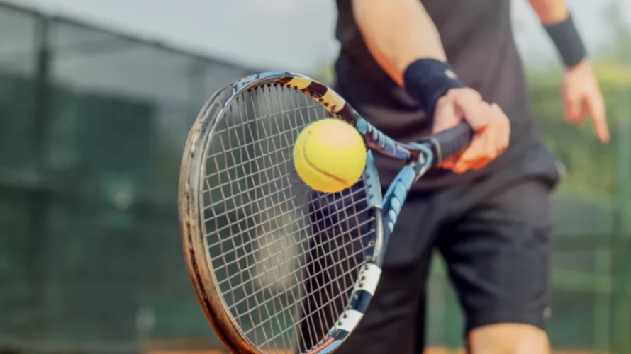 Już dziś odbędzie się pojedynek Quentina Halysa z Kamilem Majchrzakiem w ramach turnieju ATP Miami 2026. Poniżej znajdziesz informacje o meczu, w tym gdzie oglądać transmisję TV oraz transmisję online na żywo. Gdzie oglądać mecz Quentin Halys &ndash; Kamil Majchrzak? [&hellip;]