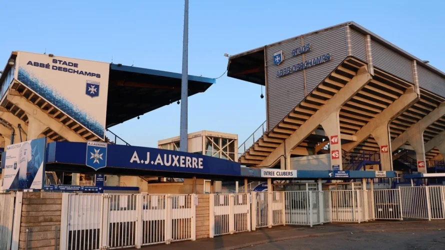 Przed nami mecz Le Havre &ndash; Auxerre, kt&oacute;ry odbędzie się w niedzielę 5.04.2026 o godzinie 17:15 na stadionie Stade Oc&eacute;ane w Le Havre. Poniżej przedstawiamy sędziego, kt&oacute;ry poprowadzi to spotkanie. Le Havre &ndash; Auxerre sędzia meczu Gł&oacute;wnym sędzią tego spotkania [&hellip;]