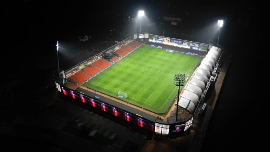 Przedstawiamy oficjalne wyjściowe jedenastki drużyn Bruk-Bet Termalica Nieciecza i Piast Gliwice na mecz, kt&oacute;ry rozpocznie się o godzinie 12:15 na Stadionie Sportowym Bruk-Bet Termalica w Niecieczy. Bruk-Bet Termalica Nieciecza &ndash; Piast Gliwice oficjalne składy Bruk-Bet Termalica Nieciecza Adrian Chovan, Lucas [&hellip;]