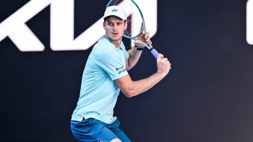 Przed nami pojedynek Fabiana Marozsana z Hubertem Hurkaczem w ramach turnieju ATP Monte Carlo. W tekście znajdziesz informacje o tym meczu, w tym gdzie oglądać transmisję tv i transmisję online oraz dostępne opcje streamu. Gdzie oglądać mecz Fabian Marozsan &ndash; [&hellip;]