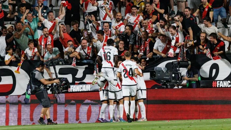 AEK Ateny pokonały Rayo Vallecano 3:1 w meczu Ligi Konferencji Europy rozegranym w czwartek 16.04.2026 o godzinie 21:00. Poniżej przedstawiamy szczeg&oacute;łowe statystyki po spotkaniu AEK Ateny &ndash; Rayo Vallecano. Możecie sprawdzić kto zdobył bramki oraz obszerne dane zespoł&oacute;w i zawodnik&oacute;w. [&hellip;]