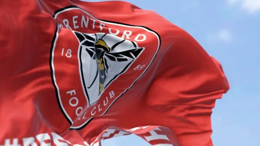 Oto oceny piłkarzy po meczu Brentford &ndash; Fulham. Możecie sprawdzić, kto zagrał najlepiej, a kto otrzymał najniższe noty. Spotkanie zostało rozegrane w sobotę 18.04.2026 o 13:30 i zakończyło się bezbramkowym remisem 0:0. Oceny piłkarzy po meczu Brentford &ndash; Fulham Najwyższe [&hellip;]