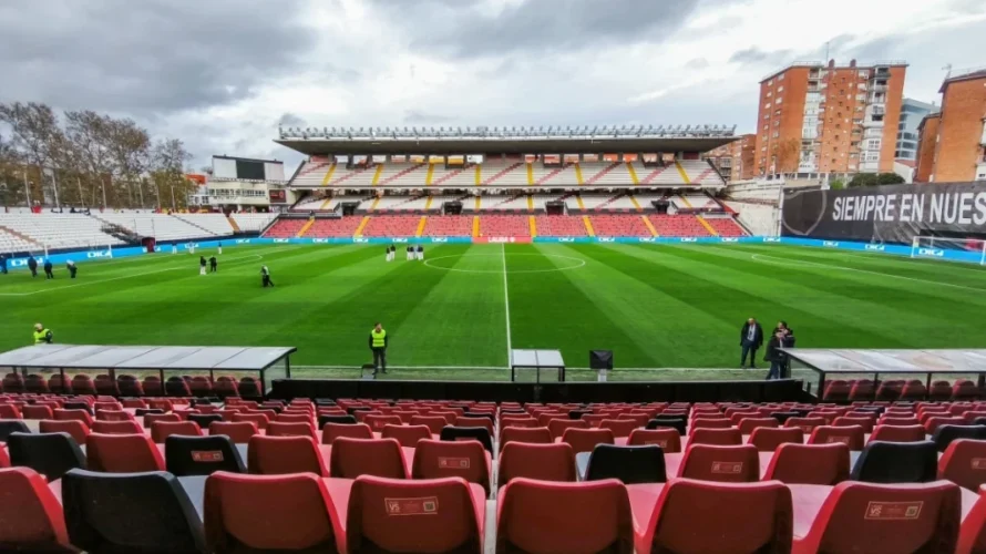 Rayo Vallecano wygrało ze Strasbourg 1:0 w meczu Ligi Konferencji Europy rozegranym 30 kwietnia 2026. Poniżej przedstawiam statystyki drużyn i wybranych piłkarzy po spotkaniu Rayo Vallecano &ndash; Strasbourg. Poniżej możecie sprawdzić, kto zdobył gola oraz obszerne statystyki pomeczowe obu zespoł&oacute;w. [&hellip;]