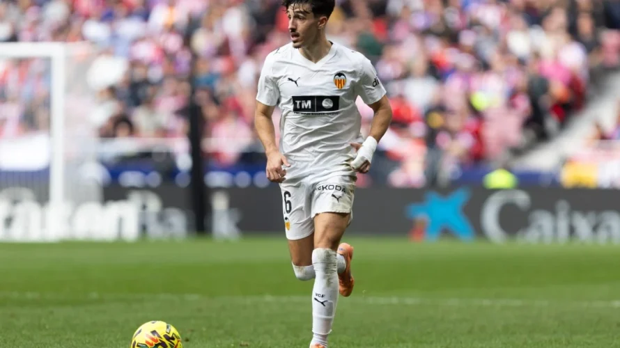 Prezentujemy skr&oacute;t wideo meczu Valencia CF &ndash; Atletico, w kt&oacute;rym można obejrzeć gole, najciekawsze akcje i najlepsze sytuacje bramkowe. Spotkanie Valencia CF &ndash; Atletico zostało rozegrane w sobotę 2 maja 2026 roku o godzinie 16:15. W pojedynku lepsi okazali się [&hellip;]